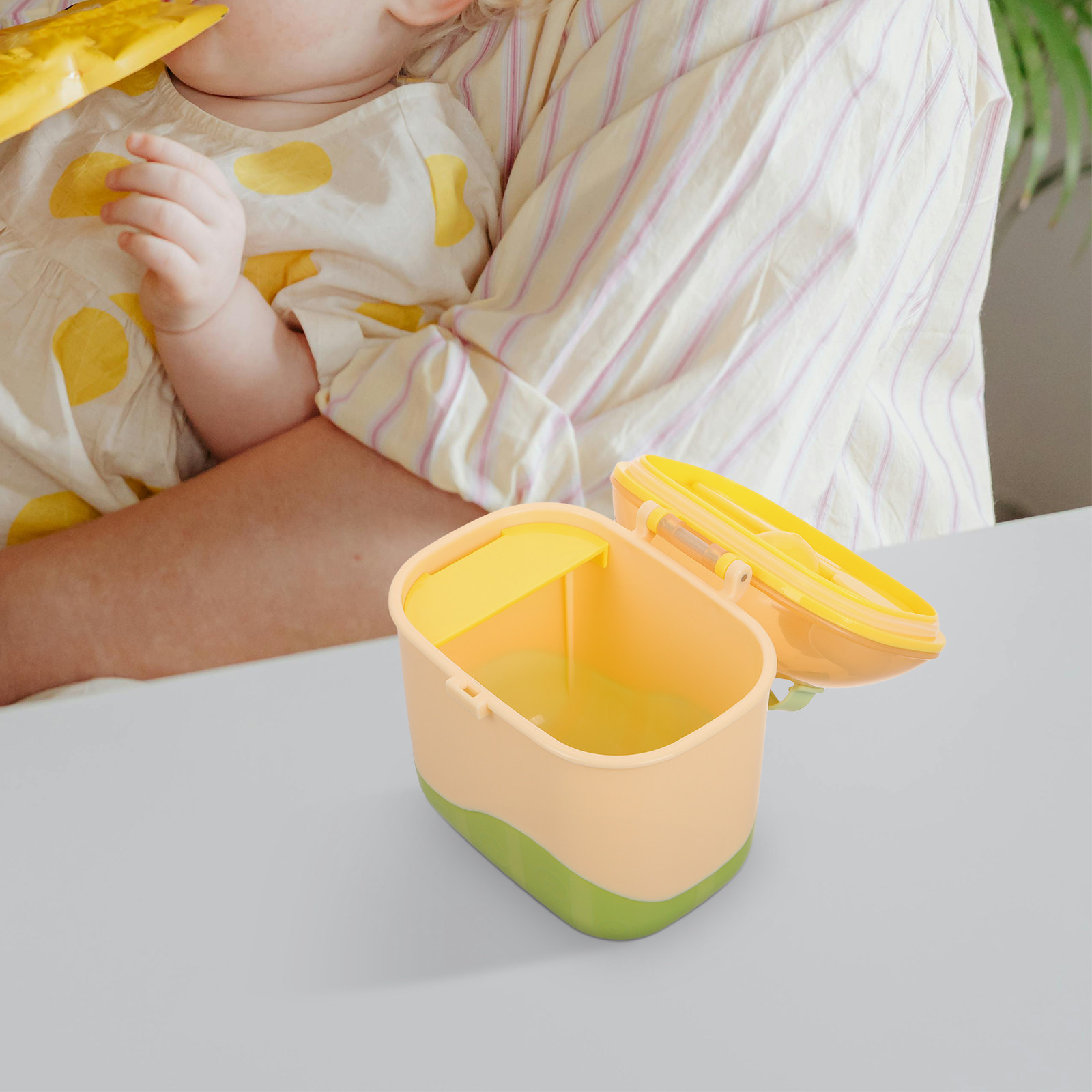 Baby Portable Milk Powder Disp - огляд і ціна Baby Food Dispenser